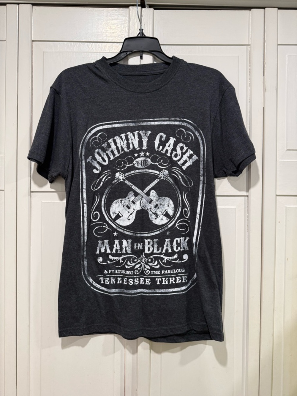 Johnny‎ Cash t shirt size small NWT